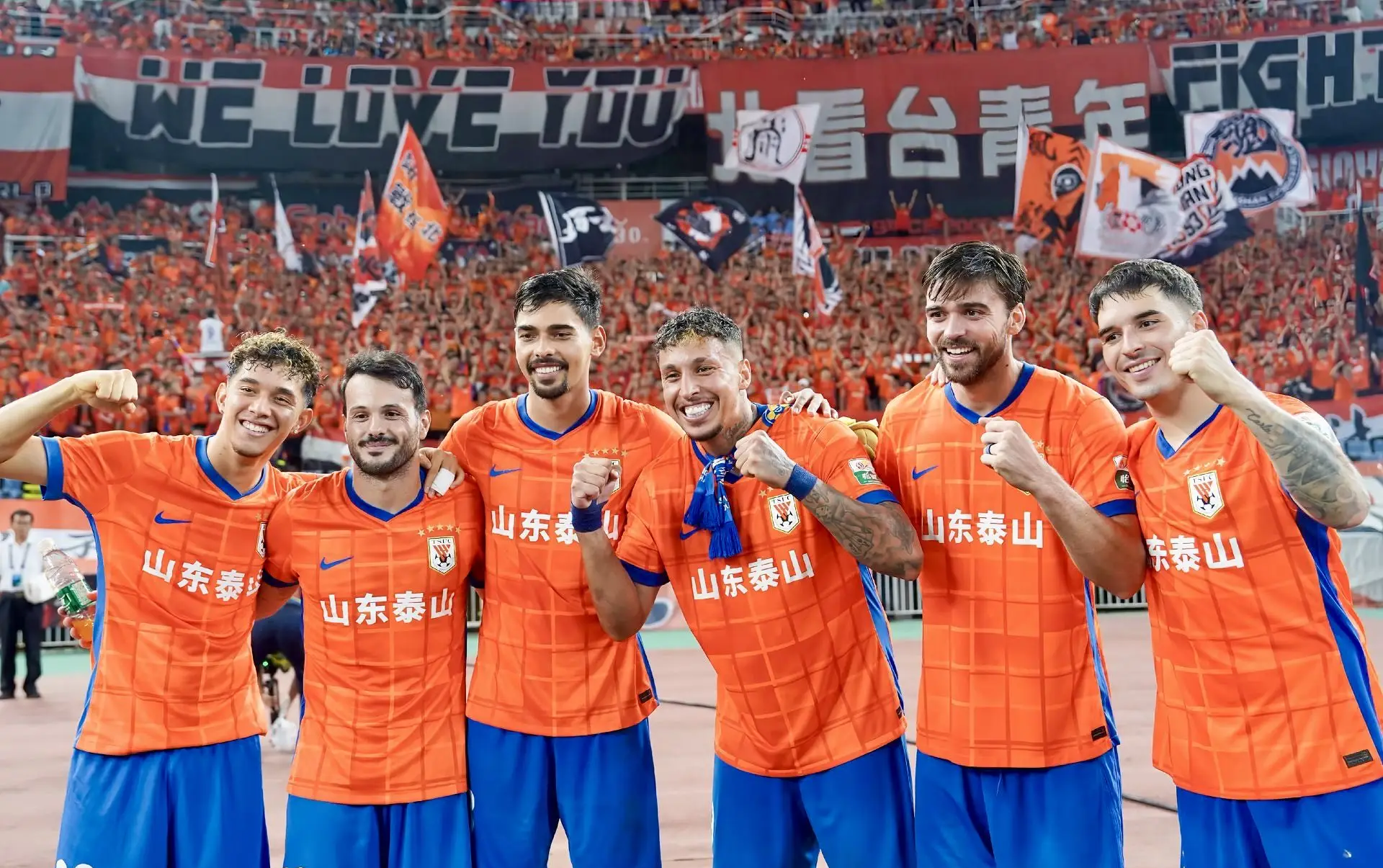 关于山东泰山今晨门线救险曼联围绕西甲刷新队史纪录，网友：转会期金州勇士门线救险的信息